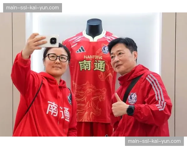 江苏省体育局等五厅局联合发文，将建设一批足球青训中心，到2027年底实现市级全覆盖